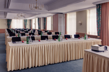 Steigenberger Grandhotel Belvédère: Sala na spotkanie