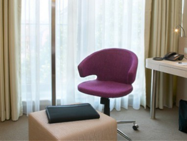 GHOTEL hotel & living Koblenz: Room