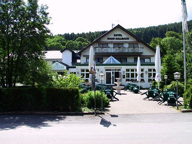 Landhotel Kallbach: Vista esterna