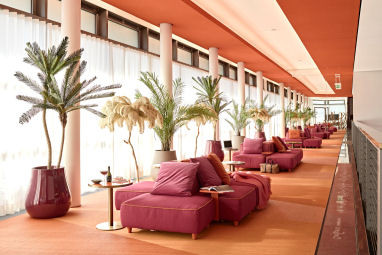 SIDE Design Hotel: Bar/Lounge