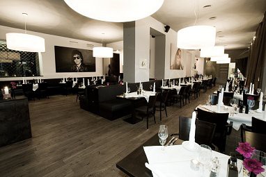 Lux 11 Berlin-Mitte: Restaurante