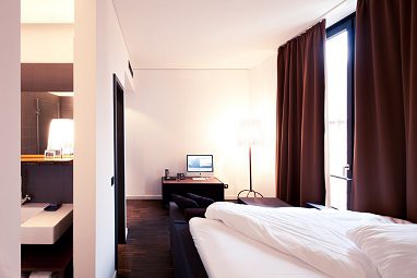 The Weinmeister Berlin-Mitte: Room