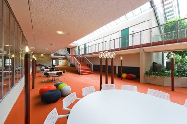 Collegium Glashütten - Zentrum für Kommunikation: 大厅