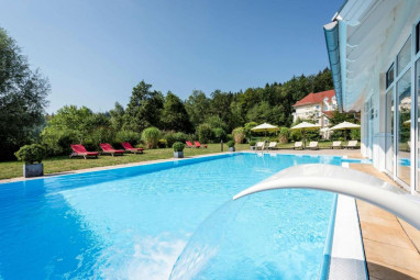 Best Western Plus Parkhotel Maximilian Ottobeuren: Zwembad