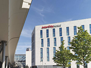 IntercityHotel Berlin Hauptbahnhof : Vista externa