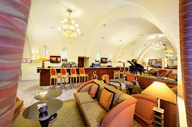 Lindner Hotel Prag Castle - part of JdV by Hyatt: Bar/hol hotelowy