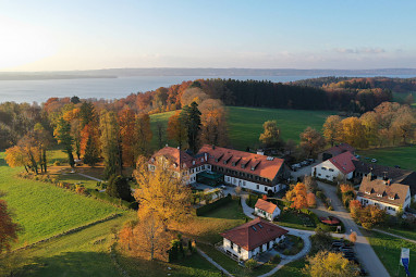 Bio-Hotel Schlossgut Oberambach: 外景视图
