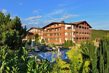 FREUND Das Hotel & SPA-Resort: Vista exterior