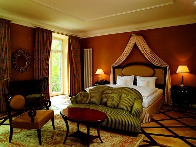 Hotel Schloss Neutrauchburg: Chambre
