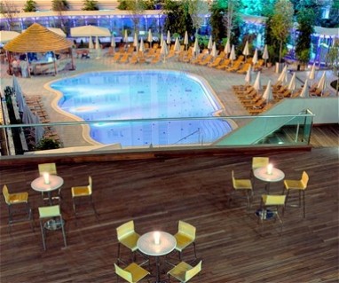 Radisson Blu Hotel Bucharest: 泳池