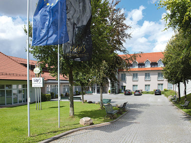 Victor´s Residenz-Hotel Teistungenburg: Vista esterna