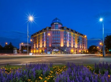 Radisson Blu Sobieski Hotel, Warsaw: Вид снаружи