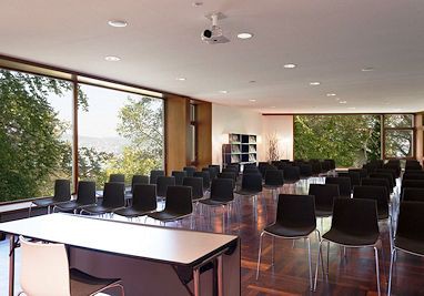 GDI Gottlieb Duttweiler Institute: Meeting Room