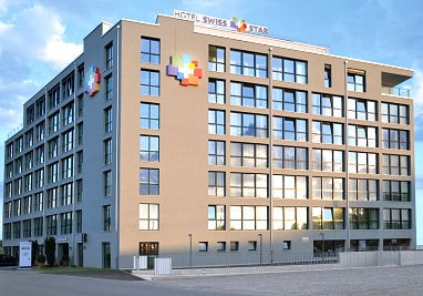 Hotel Swiss Star: Vista externa