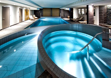 Valbella Inn Resort: 泳池