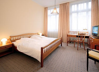 TRYP by Wyndham Kassel City Centre: Room