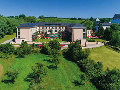 Victor´s Residenz-Hotel Schloss Berg: Vista exterior