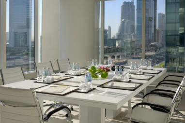 voco Dubai: Business Centre