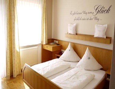 Hotel & Restaurant Am Obstgarten: Room