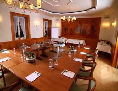 Hotel Auf der Gsteig GmbH: Sala de reuniões