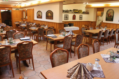 Hotel und Restaurant Lochmühle : Ресторан