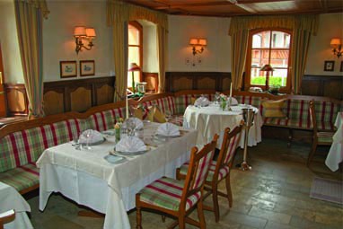 Romantik Hotel & Restaurant Hirsch: Restoran