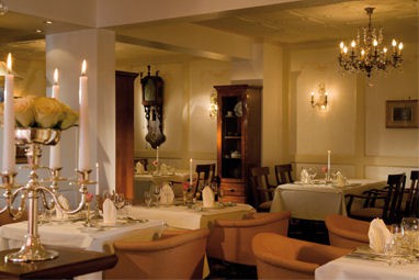 Romantik Hotel Achterdiek: 餐厅