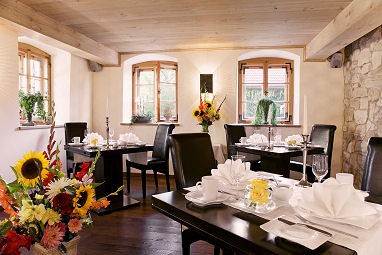 Romantik Hotel Chalet am Kiental: レストラン