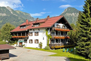 Romantik Hotel Landhaus Freiberg: Exterior View