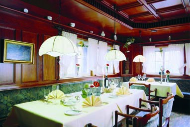 Romantik Hotel Walk´sches Haus: Restoran