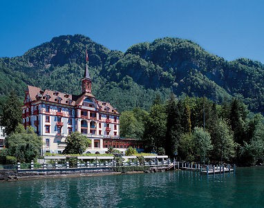 Hotel Vitznauerhof: Vista exterior