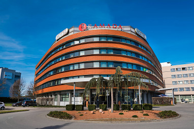Hotel Ramada Graz: Vista exterior