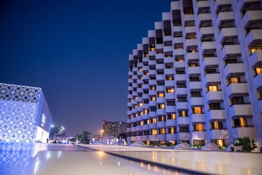 Radisson Blu Hotel Dubai Deira Creek: Vista esterna