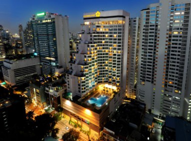 Rembrandt Hotel and Suites Bangkok: Vista externa