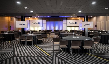 Radisson Blu Hotel London Stansted Airport : конференц-зал