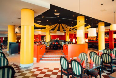 Magic Circus Hotel Paris: Restoran