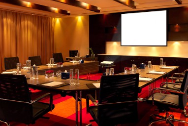 Media Rotana Hotel Dubai: Sala de conferências
