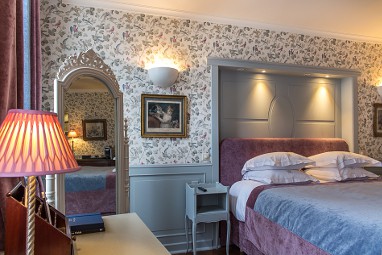 Romantik Hotel de Orangerie: Kamer