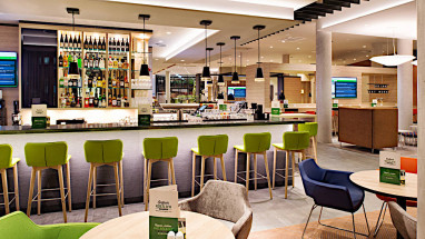 Holiday Inn Frankfurt Airport: Bar/salotto