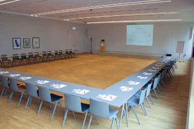 Katholisch-Soziales Institut: Sala de reuniões
