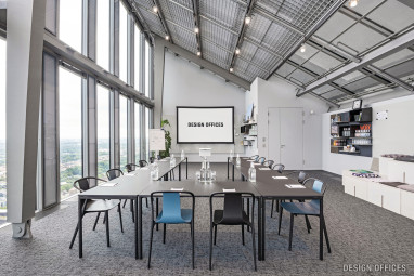 Design Offices München Highlight Towers: Salle de réunion