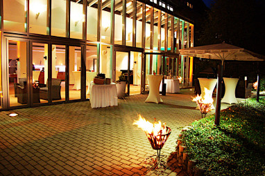 Courtyard by Marriott Dresden: конференц-зал