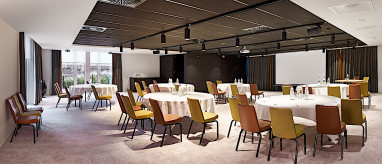 Park Inn by Radisson Brussels Airport: Sala de conferências