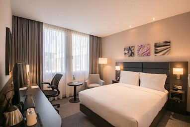 Hilton Garden Inn Frankfurt City Center: Room