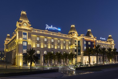 Radisson Blu Hotel Ajman: Vista esterna