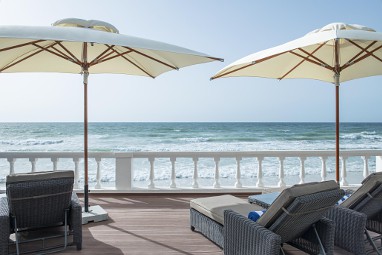 Radisson Blu Hotel Ajman: 海滩