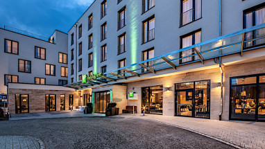 Holiday Inn Munich City East: Vista esterna