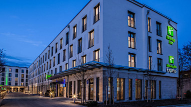 Holiday Inn Express Munich City East: Vista exterior