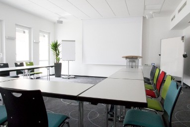 Internationales Tagungszentrum KARIMU: Meeting Room