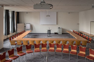 Internationales Tagungszentrum KARIMU: 会议室